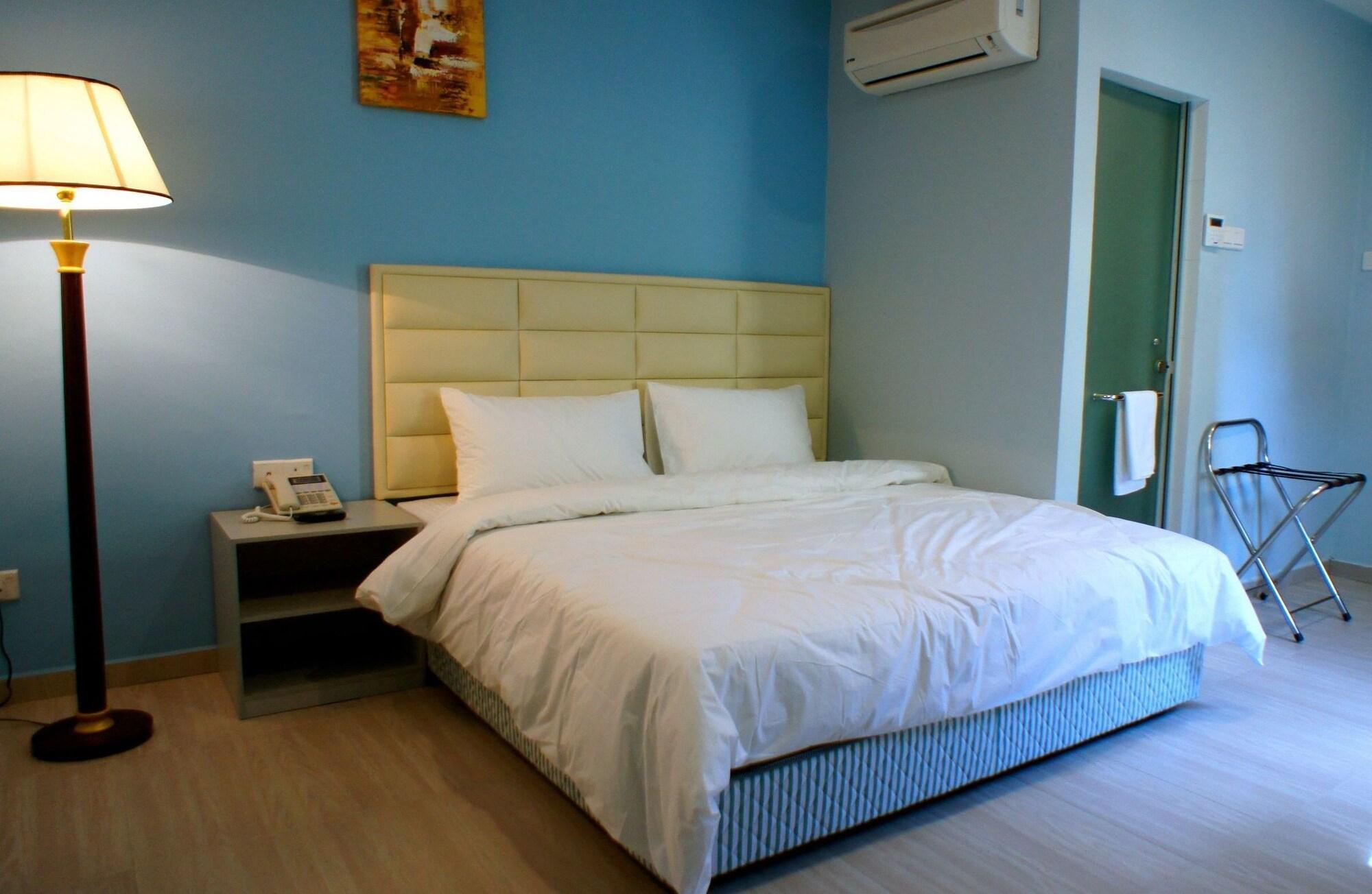 Hotel Zamburger Bukit Indah Johor Bahru Zewnętrze zdjęcie