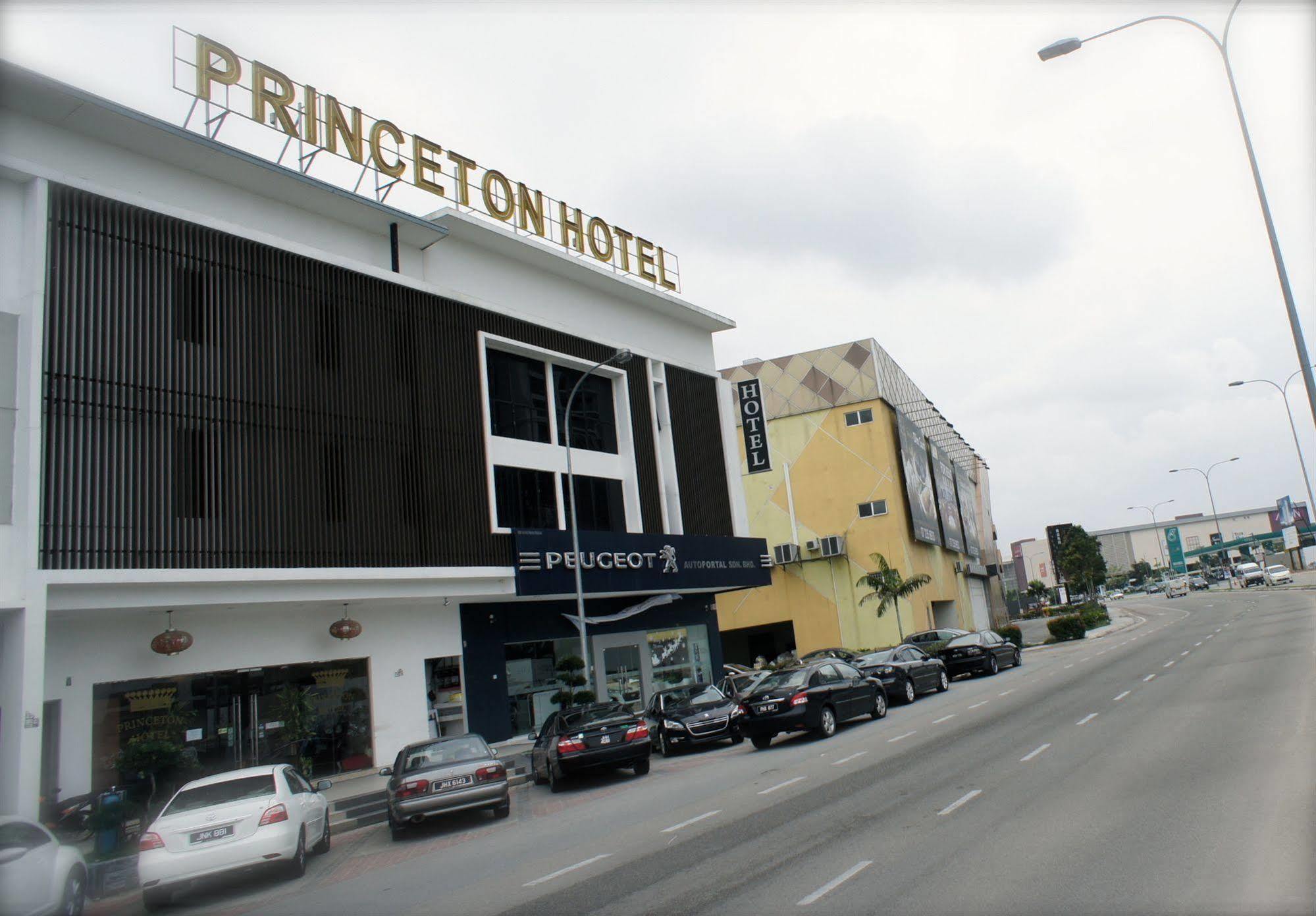 Hotel Zamburger Bukit Indah Johor Bahru Zewnętrze zdjęcie